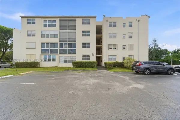 2871 Somerset Dr #103, Lauderdale Lakes, FL 33311