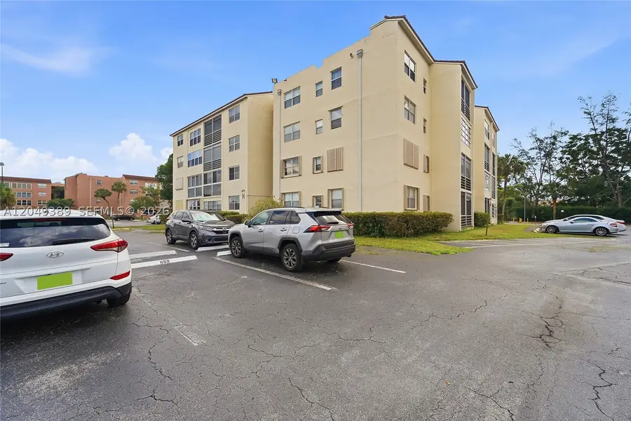 2871 Somerset Dr #103, Lauderdale Lakes, FL 33311 - #2