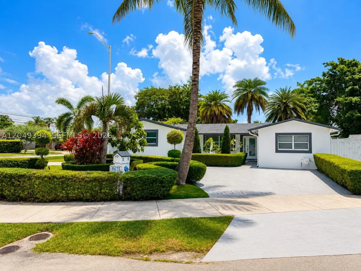 9675 SW 19th St, Miami, FL 33165 - #1