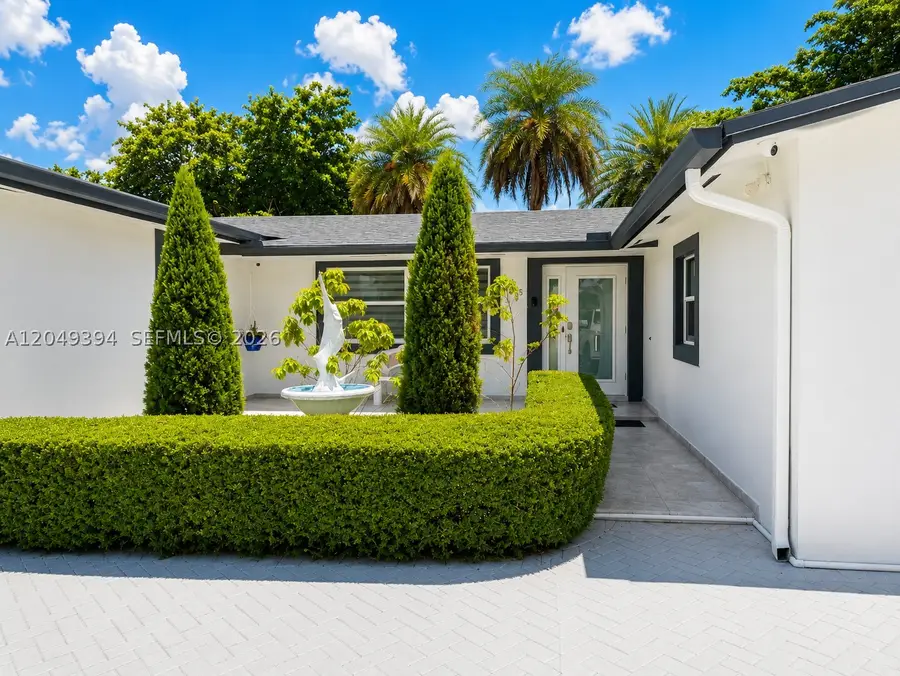 9675 SW 19th St, Miami, FL 33165 - #2