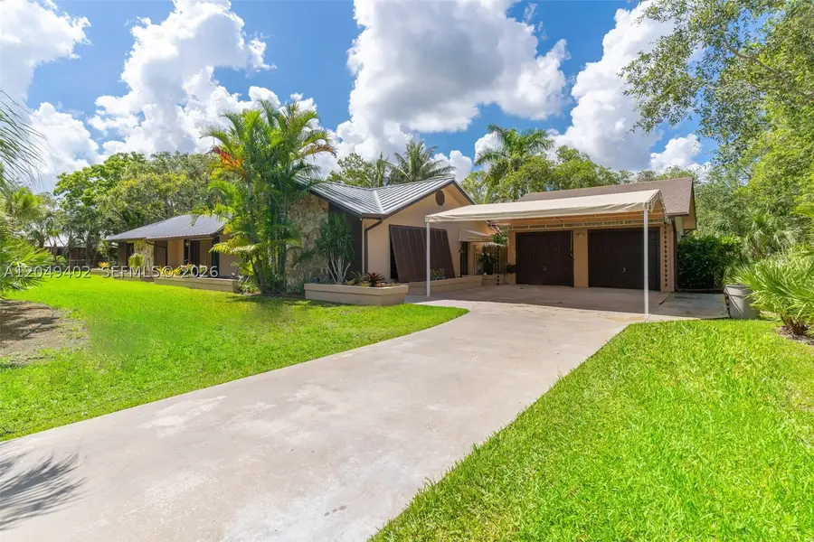 19120 SW 270th St, Homestead, FL 33031 - #3