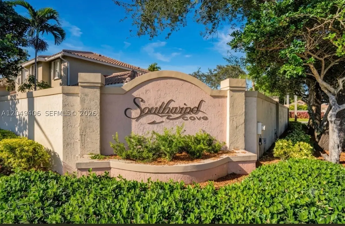 4070 NW 92nd Ave, Sunrise, FL 33351 - #1