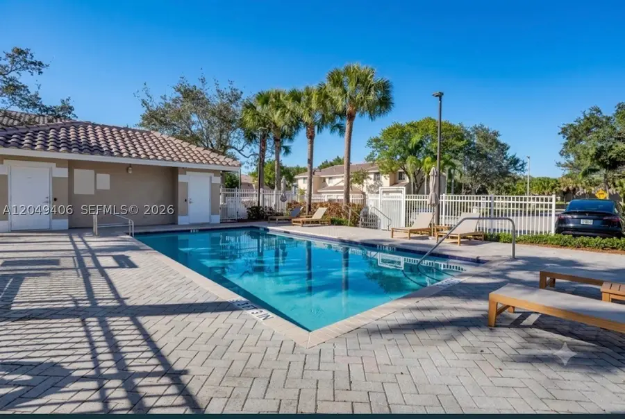 4070 NW 92nd Ave, Sunrise, FL 33351 - #2