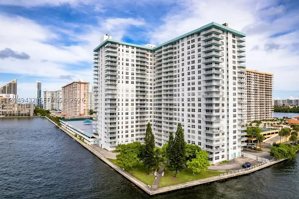 301 174th St #L05, Sunny Isles Beach, FL 33160 - #1