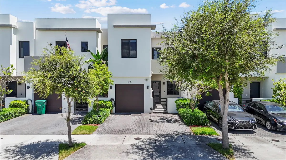 9174 SW 5th Ln, Miami, FL 33174 - #1