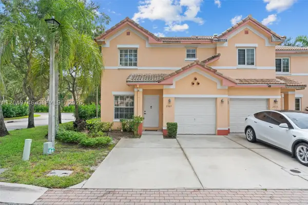 2303 SW 87th Ter, Miramar, FL 33025