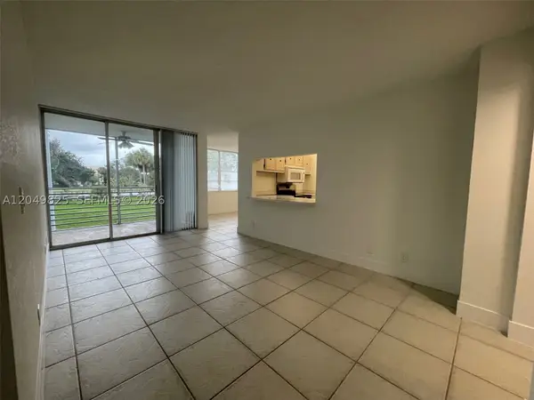 9441 Live Oak Pl #209, Davie, FL 33324