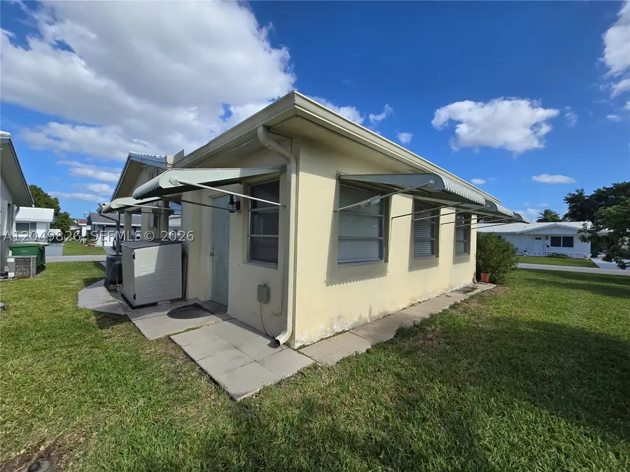 4805 NW 45th Ave, Tamarac, FL 33319 - #2