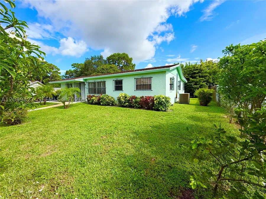 3851 NW 210th Ter, Miami Gardens, FL 33055 - #3