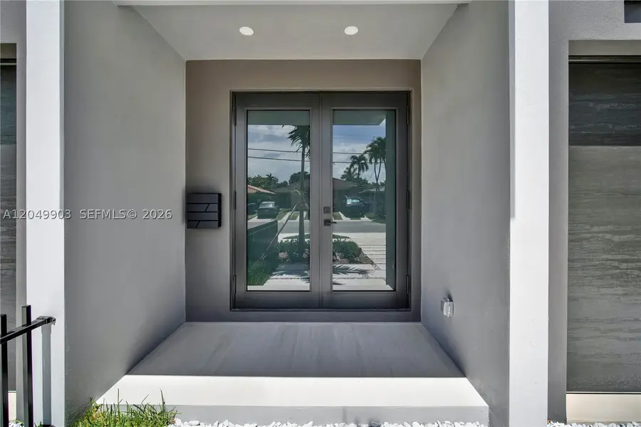 2889 SW 35th Ave #2889, Miami, FL 33133 - #3