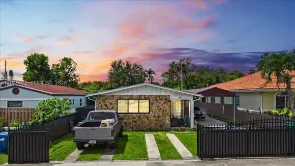 40 NW 119th St, Miami, FL 33168