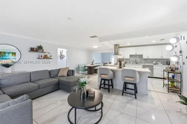 9771 NW 24th Pl, Sunrise, FL 33322