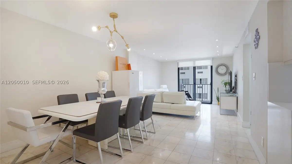 4301 Collins Ave #403, Miami Beach, FL 33140 - #1