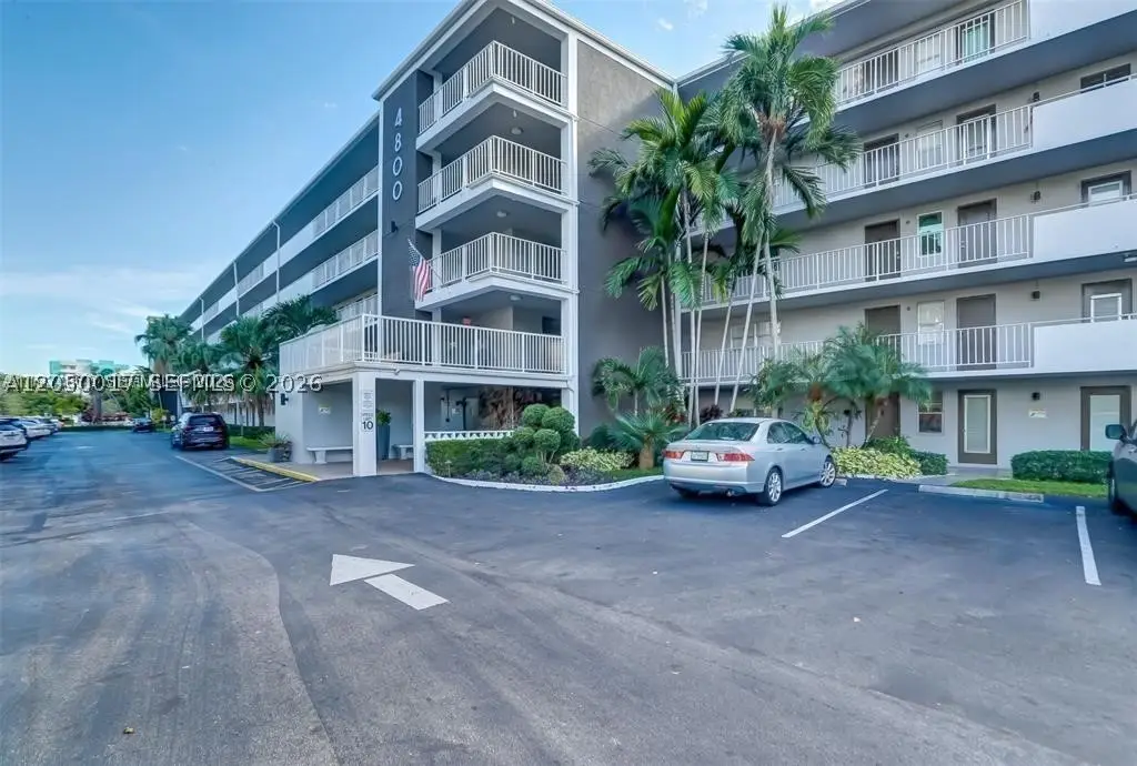 4800 Hillcrest Ln #511, Hollywood, FL 33021 - #1