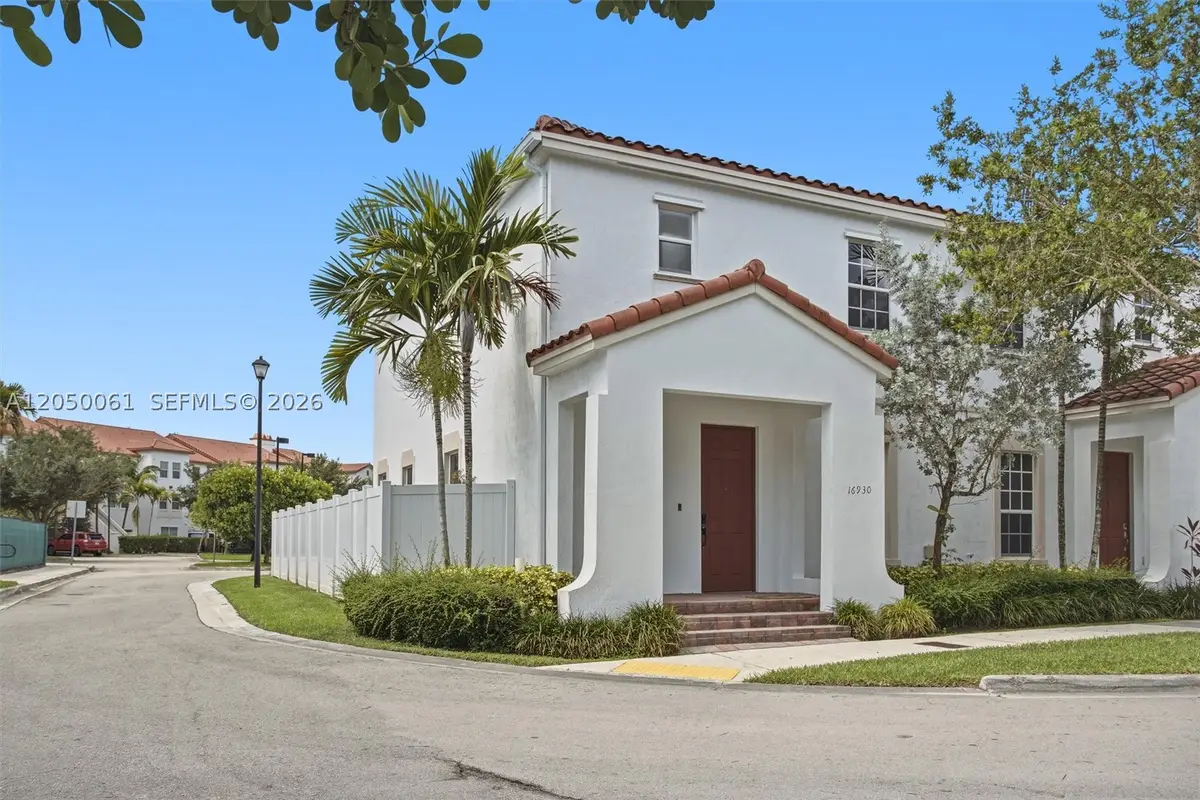 16930 SW 90th St, Miami, FL 33196 - #1