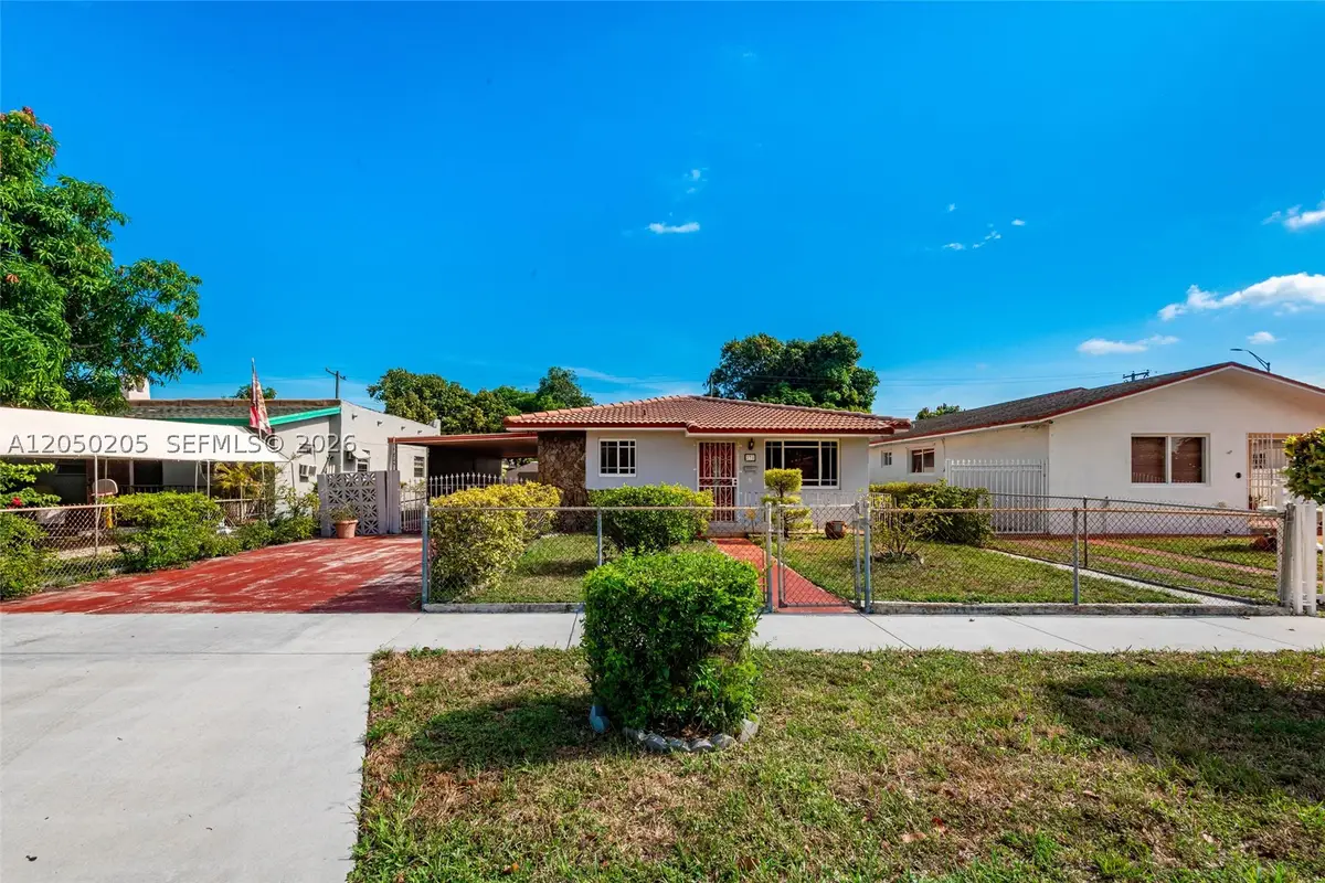 271 E 17th St, Hialeah, FL 33010 - #1