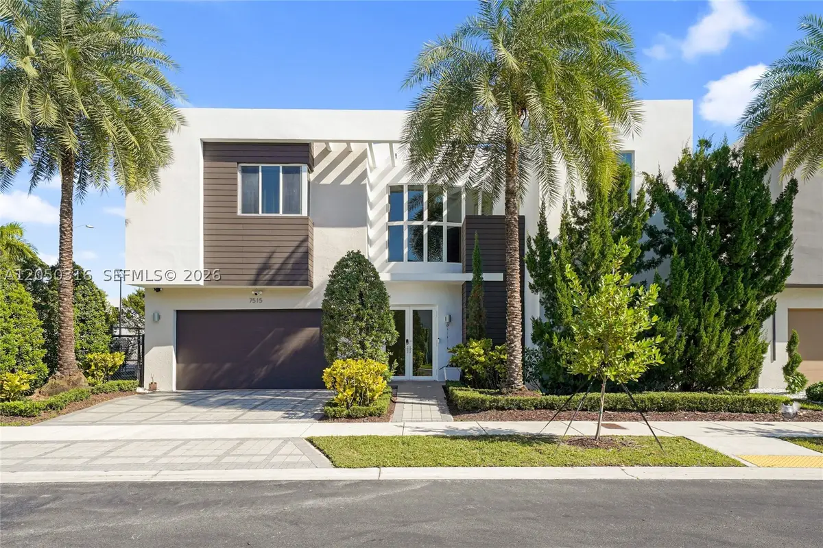 7515 NW 99th Ave, Doral, FL 33178 - #1
