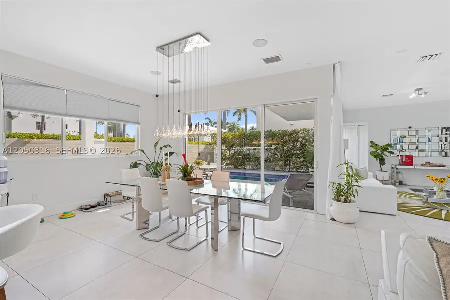 7515 NW 99th Ave, Doral, FL 33178 - #3