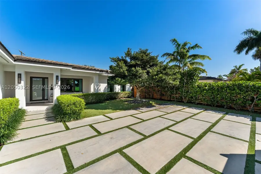 771 Fairway Dr, Miami Beach, FL 33141 - #2