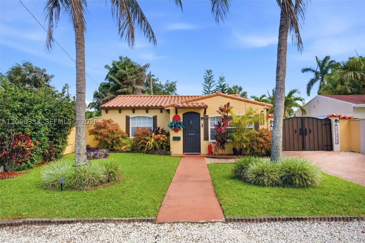 2538 Liberty St, Hollywood, FL 33020 - #1