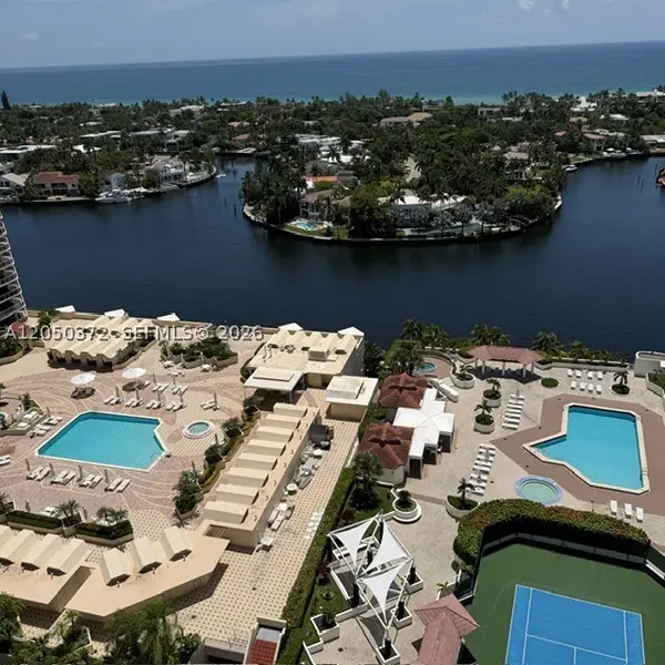 20185 E Country Club Dr #2101, Aventura, FL 33180