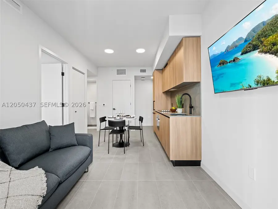 121 NE 5th St #3706, Miami, FL 33132 - #2