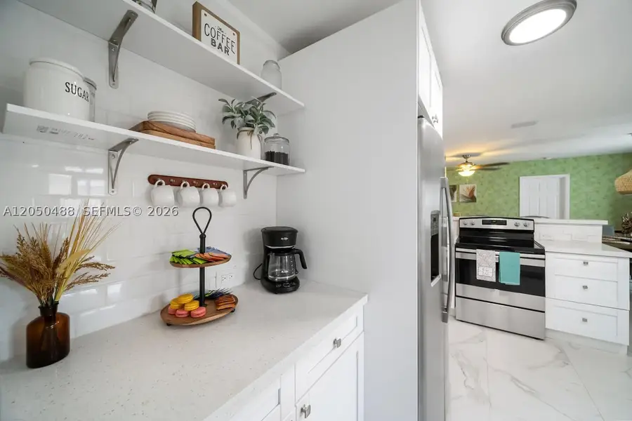 810 NW 21st Ct, Miami, FL 33125 - #3
