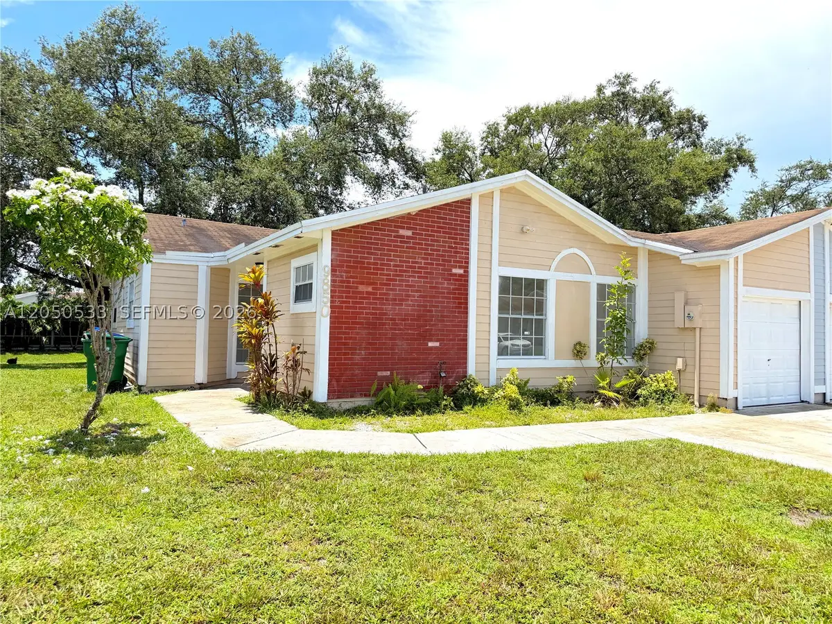 9850 W Heather Ln, Miramar, FL 33025 - #1