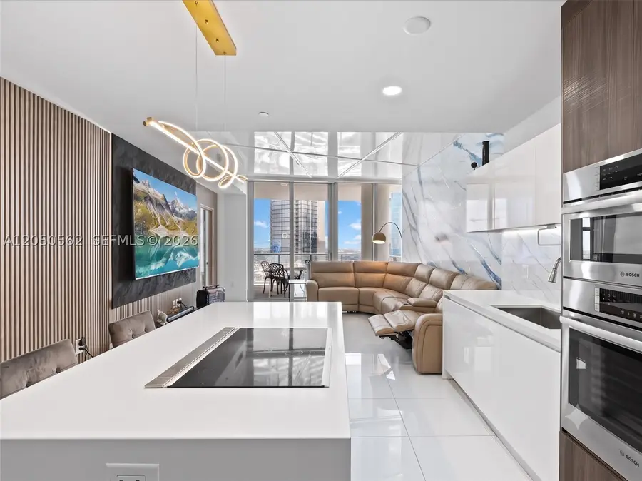 851 NE 1st Ave #3000, Miami, FL 33132 - #2