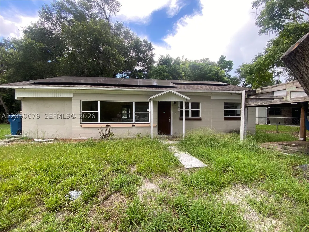 705 Temple Avenue, Debary Orange City, FL 32763 - #1