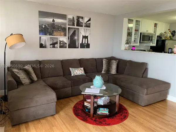 2025 NE 164th St #808, North Miami Beach, FL 33162