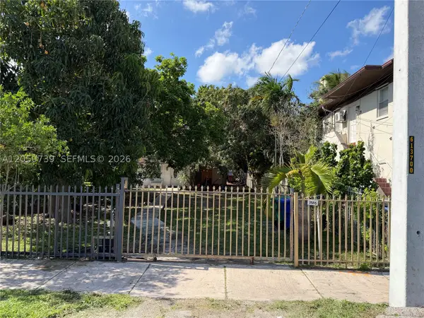 3555 SW 23rd St, Miami, FL 33145