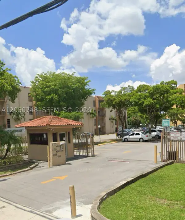 4715 NW 7th St #407-2, Miami, FL 33126