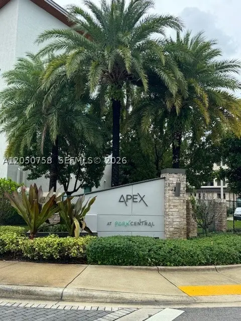 8031 NW 104th Ave #32, Doral, FL 33178 - #1