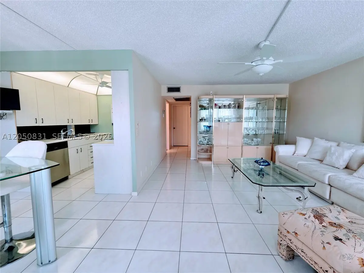 3076 E Exeter E #3076, Boca Raton, FL 33434 - #1