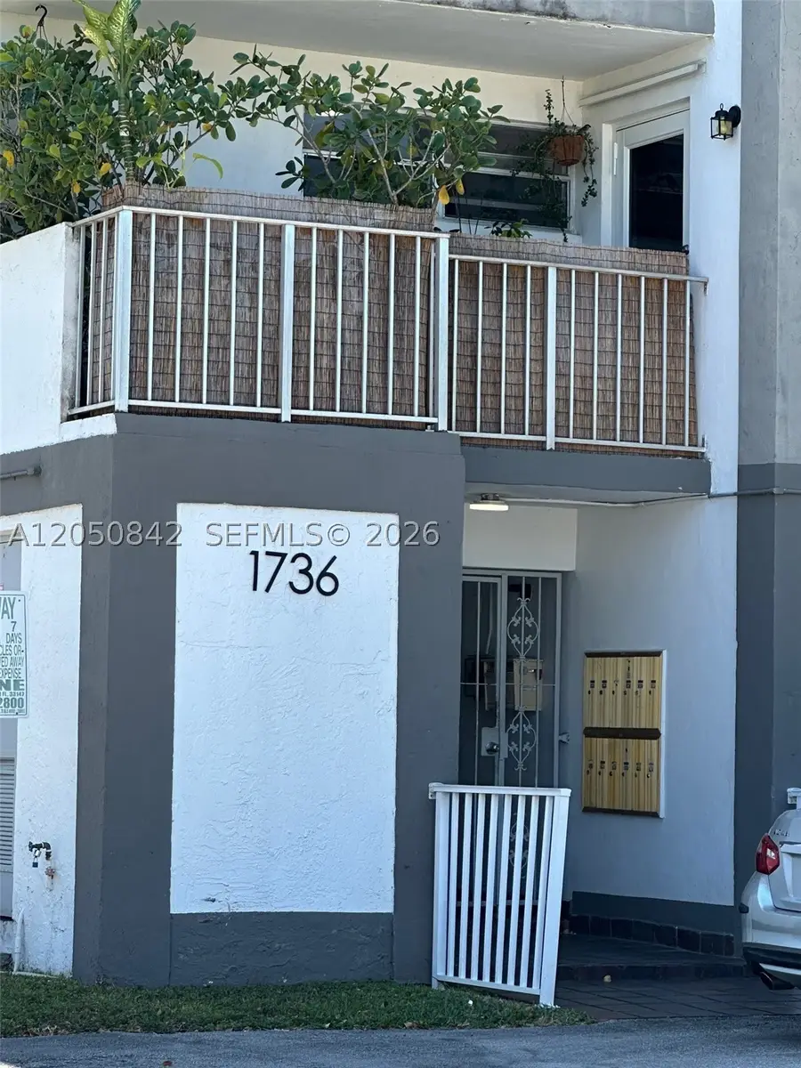 1736 SW 19th St #404, Miami, FL 33145 - #2