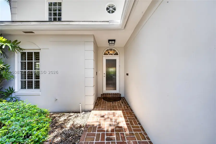 4820 Campo Sano Ct, Coral Gables, FL 33146 - #2
