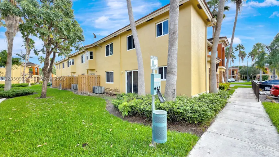3395 NE 9th St #101, Homestead, FL 33033 - #2