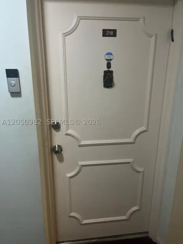 4990 E Sabal Palm Blvd #218, Tamarac, FL 33319