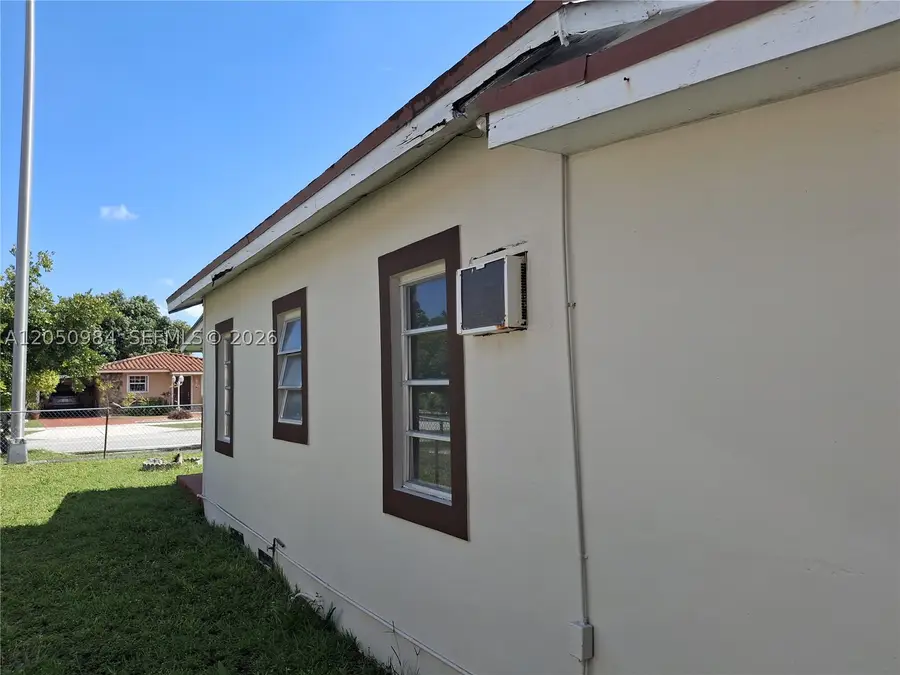 233 E 15th St, Hialeah, FL 33010 - #3