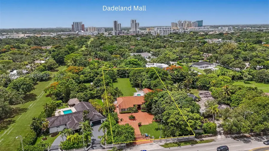 7030 Sunset Dr, Miami, FL 33143 - #2