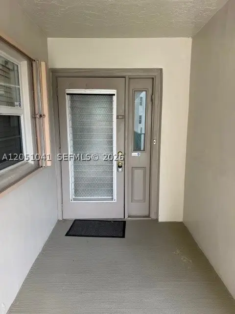 9460 Poinciana Pl #310, Davie, FL 33324 - #2