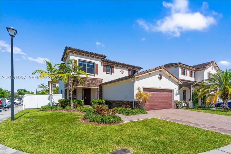 3573 W 93rd Pl, Hialeah, FL 33018 - #2