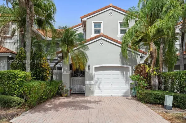Address Withheld By Seller, Hollywood, FL 33019