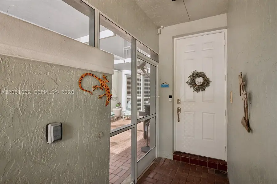 Address Withheld By Seller, Hollywood, FL 33019 - #2
