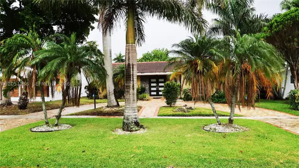 1406 Coolidge St, Hollywood, FL 33020