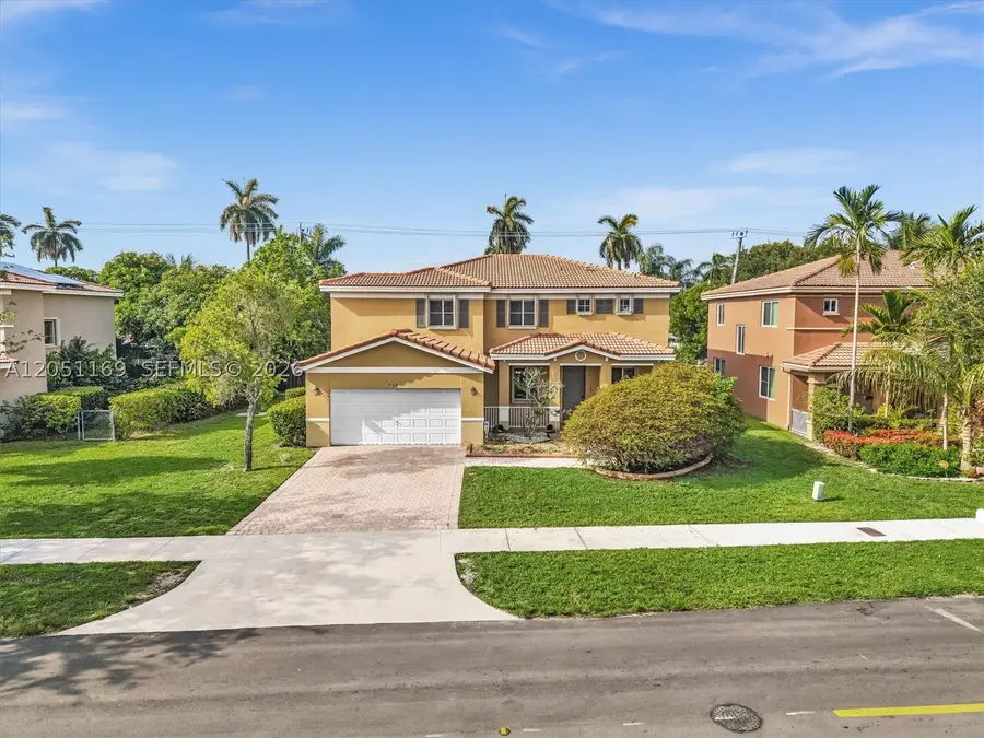 912 NW 204th St, Miami Gardens, FL 33169 - #2