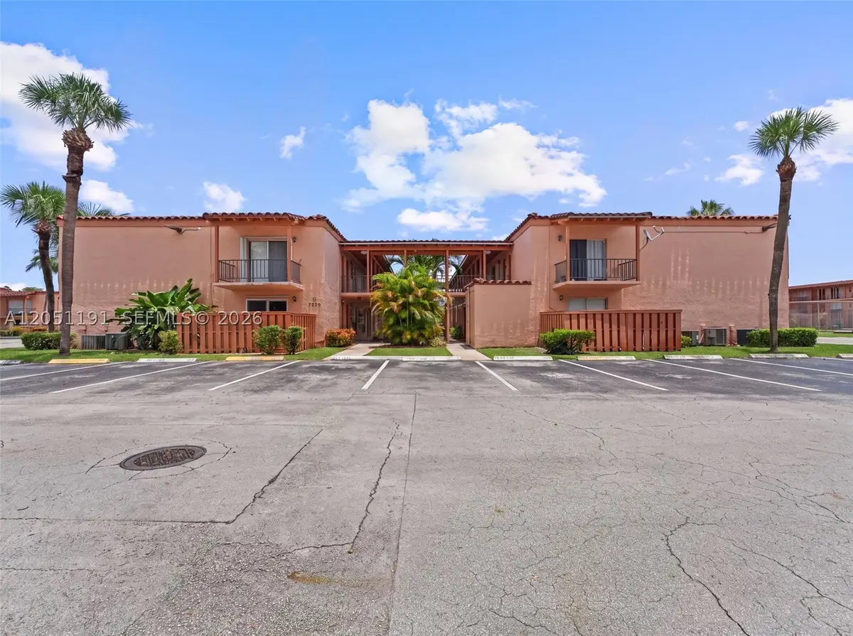 7220 Fairway Dr #G3, Miami Lakes, FL 33014 - #1