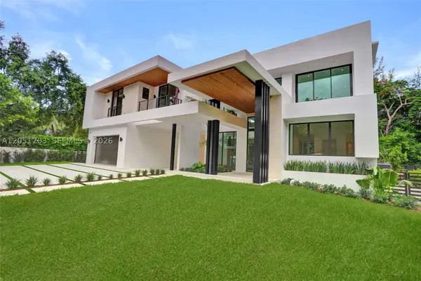 4640 Sunset Dr, Miami, FL 33143