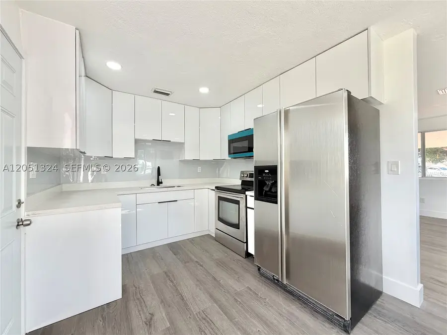 685 SE Park Dr, Hialeah, FL 33010 - #2